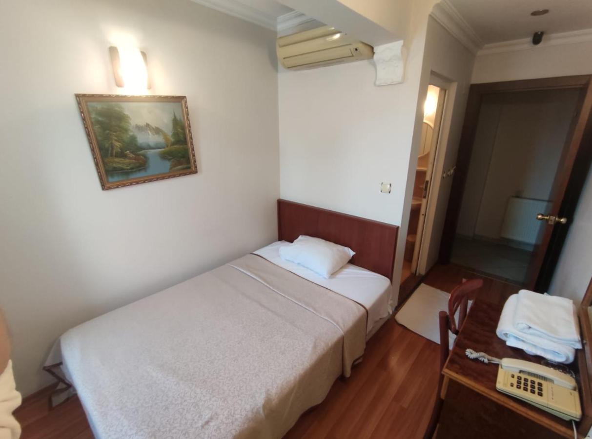Hotel Nayla Istanbul Bagian luar foto