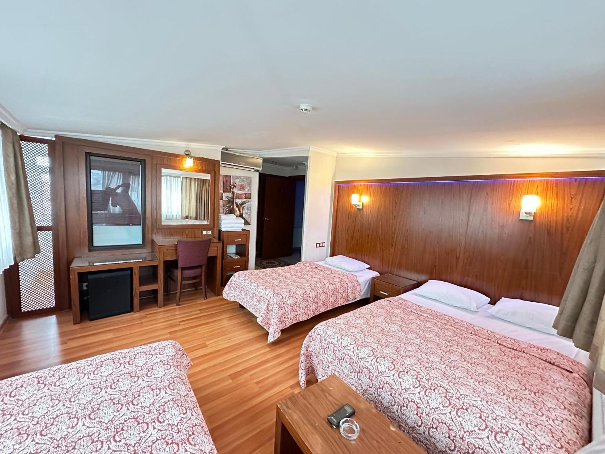 Hotel Nayla Istanbul Bagian luar foto